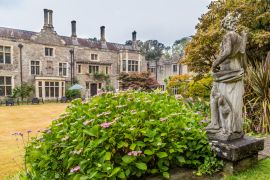 Lais Puzzle - Traditionelles altes Herrenhaus auf dem Lande in Wales, Vereinigtes Königreich - 2.000 Teile