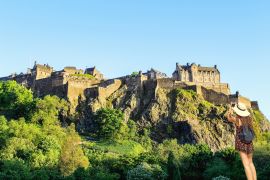 Lais Puzzle - Blick auf den Hügel von Edinburgh Castle. Edinburgh Castle - 2.000 Teile
