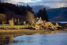 Lais Puzzle - Landhaus am Ufer des Loch Duich - Schottland - 2.000 Teile
