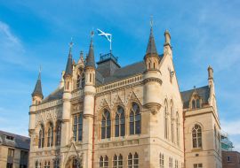 Lais Puzzle - Rathaus (Town House) Inverness (Inbhir Nis) am Loch Ness Hochland Schottland - 1.000 Teile