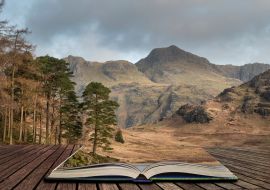 Lais Puzzle - Wunderschönes, lebendiges Landschaftsbild bei Sonnenaufgang von Blea Tarn im britischen Lake District, das aus den Seiten eines Märchenbuchs hervorgeht - 1.000 Teile