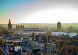 Lais Puzzle - Die Stadt Oxford mit den Grünflächen am anderen Ende - 1.000 Teile