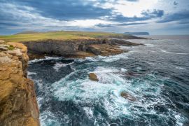 Lais Puzzle - Atemberaubende Yesnaby-Klippen und der Yesnaby Castle Sea Stack an der Westküste der Insel Mainland Orkney, Schottland - 2.000 Teile