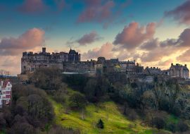 Lais Puzzle - Edinburgh Castle tagsüber mit blauem Himmel und Wolken - 1.000 Teile