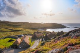 Lais Puzzle - Gearrannan Blackhouse Village, Carloway, Isle of Lewis, Äußere Hebriden. Schottland - 2.000 Teile