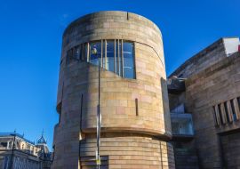 Lais Puzzle - Außenansicht des National Museum of Scotland in Edinburgh, Schottland, UK - 1.000 Teile