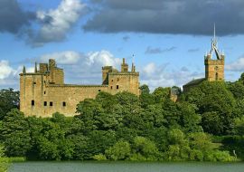 Lais Puzzle - Die Ruinen von Linlithgow Palace befinden sich in West Lothian, 24 km westlich von Edinburgh - 1.000 Teile