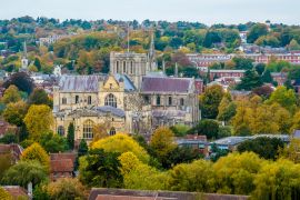 Lais Puzzle - Blick vom St. Giles Hill auf die Kathedrale in der Stadt Winchester, UK, im Herbst - 2.000 Teile