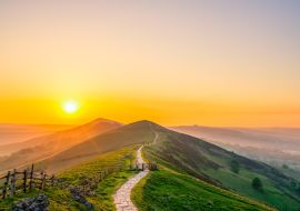 Lais Puzzle - Mam Tor Berg bei Sonnenaufgang im Peak District. Vereinigtes Königreich - 1.000 Teile