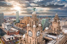 Lais Puzzle - Luftaufnahme des Turms des Royal Liver Building in Liverpool, Großbritannien, bei schönem Sonnenuntergang - 2.000 Teile