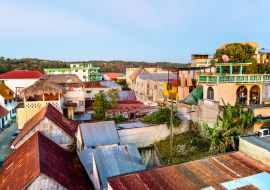 Lais Puzzle - Luftaufnahme von Häusern in Flores, Guatemala - 1.000 Teile