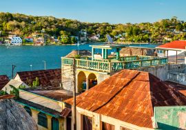 Lais Puzzle - Luftaufnahme von Häusern in Flores, Guatemala - 1.000 Teile