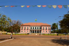 Lais Puzzle - Präsidentenpalast in der Hauptstadt von Guinea-Bissau - 2.000 Teile
