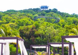 Lais Puzzle - Sommerrodelbahn auf der Insel Labadee in Haiti an einem sonnigen Tag - 1.000 Teile