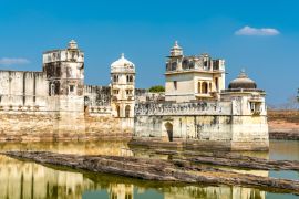 Lais Puzzle - Maharani Shri Padmini Mahal, ein Palast im Chittorgarh Fort. UNESCO-Welterbe in Rajastan, Indien - 2.000 Teile