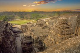 Lais Puzzle - Kailas-Tempel in den in den Fels gehauenen Ellora-Höhlen in Indien bei Sonnenuntergang - 2.000 Teile