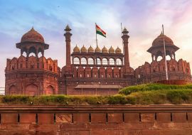 Lais Puzzle - Historisches Red Fort Delhi bei Sonnenaufgang. Das Rote Fort ist ein Meisterwerk der mittelalterlichen indischen Architektur und gehört zum UNESCO-Weltkulturerbe. - 1.000 Teile