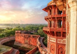 Lais Puzzle - Agra Fort - Berühmte mittelalterliche historische Festungsanlage mit Blick auf die Stadt Agra bei Sonnenaufgang - 1.000 Teile