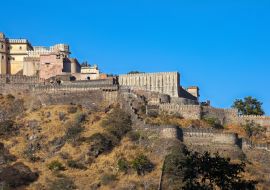 Lais Puzzle - Mittelalterliches Kumbhalgarh Fort auf einem Berg in Rajasthan, Indien - 1.000 Teile