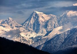 Lais Puzzle - Nahaufnahme des Kangchenjunga von Pelling in Sikkim, Indien. Der Kangchenjunga ist der dritthöchste Berg der Welt - 1.000 Teile