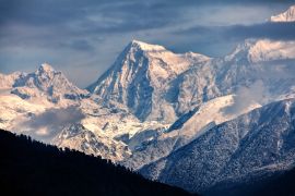 Lais Puzzle - Nahaufnahme des Kangchenjunga von Pelling in Sikkim, Indien. Der Kangchenjunga ist der dritthöchste Berg der Welt - 2.000 Teile