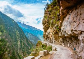 Lais Puzzle - Hügelige Bergstraße durch das Himalaya-Gebirge bei Chitkul, Kalpa Kinnaur, Himachal Pradesh, Indien - 1.000 Teile
