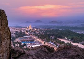Lais Puzzle - Virupaksha-Tempel vom Matanga-Hügel aus gesehen in Hampi, Karnataka, Indien - 1.000 Teile