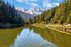 Lais Puzzle - Malerischer Bergsee mit Kailash-Himalaya-Landschaft bei Narkanda, Himachal Pradesh, Indien - 2.000 Teile