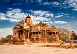 Lais Puzzle - Devi Jagdambi-Tempel, Parvati gewidmet, westliche Tempel von Khajuraho, Madhya Pradesh, Indien. Er gehört zum UNESCO-Weltkulturerbe - 1.000 Teile