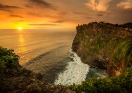 Lais Puzzle - Wunderschöner Sonnenuntergang am Uluwatu-Tempel, Bali, Indonesien - 1.000 Teile