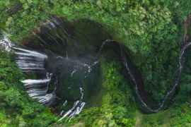 Lais Puzzle - Luftaufnahme des Tumpak Sewu Wasserfalls in Ost-Java, Lumajang, Indonesien - 2.000 Teile