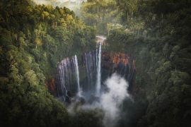 Lais Puzzle - Schöne Tumpak Sewu Wasserfälle, Indonesien - 2.000 Teile