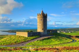 Lais Puzzle - Doonegore Burg in Doolin, Irland - 2.000 Teile