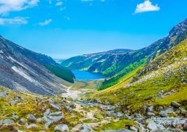 Lais Puzzle - Luftaufnahme des oberen und unteren Sees in Glendalough, Irland - 1.000 Teile
