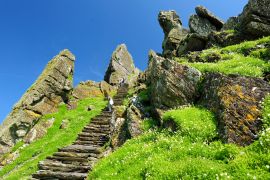 Lais Puzzle - Skellig Michael oder Great Skellig, Heimat der Ruinen eines christlichen Klosters. Bewohnt von einer Vielzahl von Seevögeln. UNESCO-Welterbestätte, Irland - 2.000 Teile