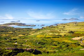 Lais Puzzle - Landschaft mit Strand, Hügeln und dem Atlantischen Ozean im wunderschönen Ring of Kerry, Irland - 2.000 Teile
