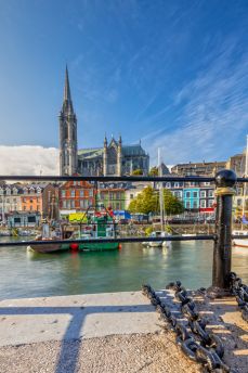 Lais Puzzle - Impression der St. Colman's Kathedrale in Cobh bei Cork, Irland - 2.000 Teile