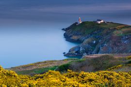 Lais Puzzle - Der Baily-Leuchtturm, Howth, Grafschaft Dublin, Baily-Leuchtturm auf den Klippen von Howth, Blick auf den Baily-Leuchtturm von den Klippen aus - 2.000 Teile