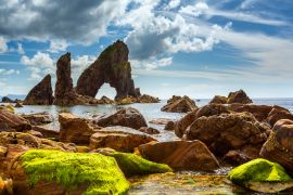 Lais Puzzle - Crohy Head Meeresbogen. Co. Donegal, Irland Dieser Meeresbogen ist als The Breeches bekannt und befindet sich bei Crohy Head an der Nordwestküste Irlands in der Grafschaft Donegal - 2.000 Teile