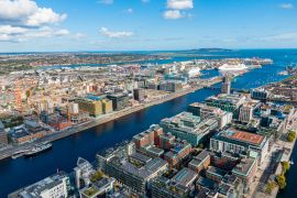 Lais Puzzle - Kanalteil von Dublin in der Nähe des Hafens im Herbst - 2.000 Teile