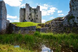 Lais Puzzle - Ein Panoramablick auf die Burg Trim in der Grafschaft Meath am Fluss Boyne, Irland. Es ist die größte anglo-normannische Burg in Irland - 2.000 Teile