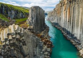 Lais Puzzle - Studlagil Basalt-Canyon, Island. Eine der epischsten und wunderbarsten Natursehenswürdigkeiten in Island - 1.000 Teile