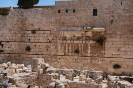 Lais Puzzle - Überreste des Robinson-Bogens an der Westmauer über der Herodianischen Straße unterhalb des Tempelbergs in Jerusalem - 2.000 Teile