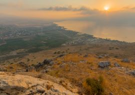 Lais Puzzle - Sonnenaufgangsansicht des Sees von Galiläa vom Berg Arbel aus - 1.000 Teile