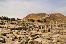 Lais Puzzle - Eine Ansicht von Beit Shean in Israel - 2.000 Teile