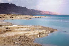 Lais Puzzle - Berge und Totes Meer bei Sonnenuntergang an einem sonnigen Tag - 2.000 Teile