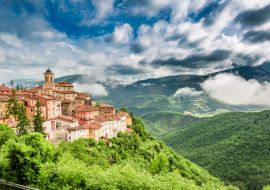 Lais Puzzle - Wunderschöne kleine Stadt, Umbrien, Italien - 1.000 Teile