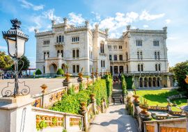 Lais Puzzle - Schloss Miramare mit Gärten am Golf von Triest im Nordosten Italiens - 1.000 Teile