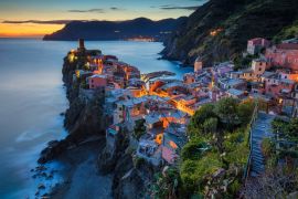 Lais Puzzle - Vernazza (Cinque Terre, Italien), bei Sonnenuntergang - 2.000 Teile