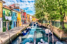 Lais Puzzle - Bunte Häuser entlang des Kanals, Insel Burano, Venedig, Italien - 2.000 Teile